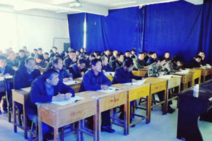 韩天判副教授赴天祝县2018年脱贫攻坚劳动力培训班授课