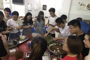 举手投足传递现代学徒制   团结拼搏彰显天球班精神